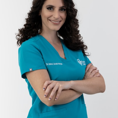 Head shot of Dr. Emily Roberts