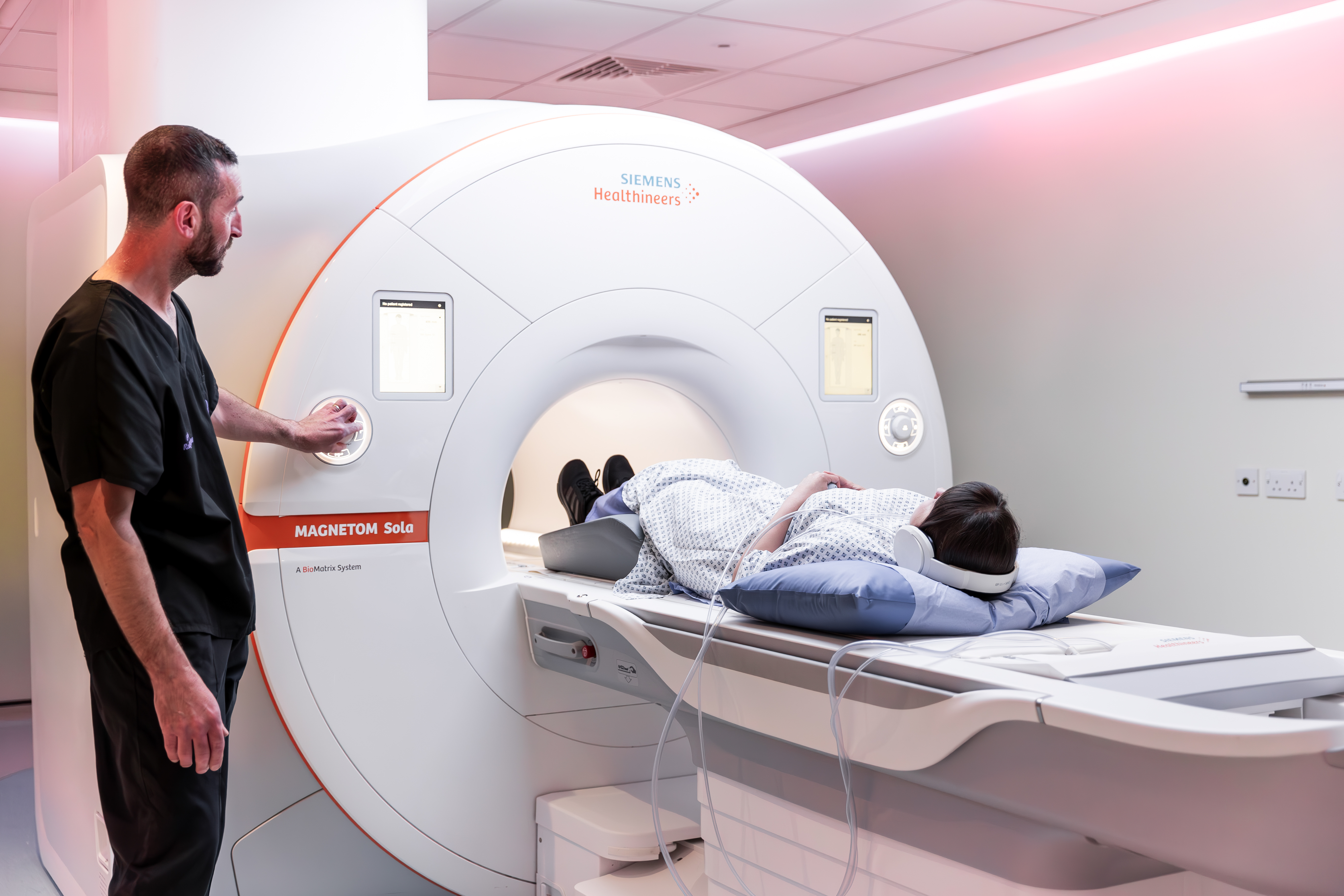 An image of a MRI machine